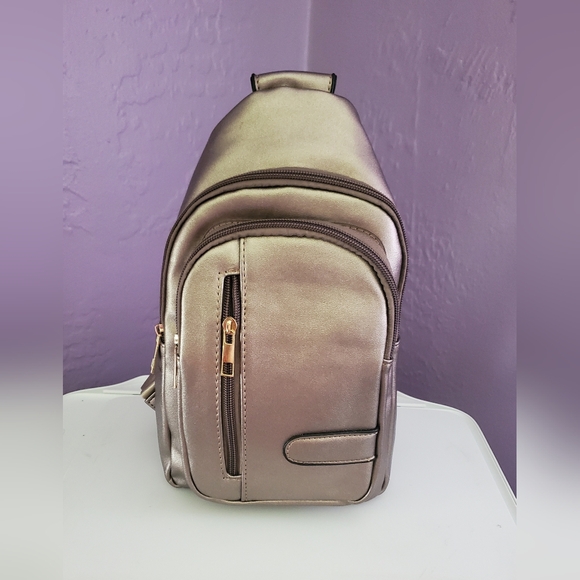 Metallic Sling Bag - Picture 2 of 6